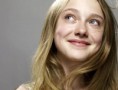 /album/photos/katie-representada-por-dakota-fanning-jpg/